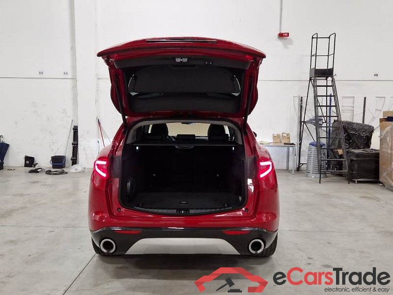 ALFA ROMEO STELVIO / 2017 / 5P / SUV 2.2 TURBO DIESEL 210CV TI AT8 Q4 #5