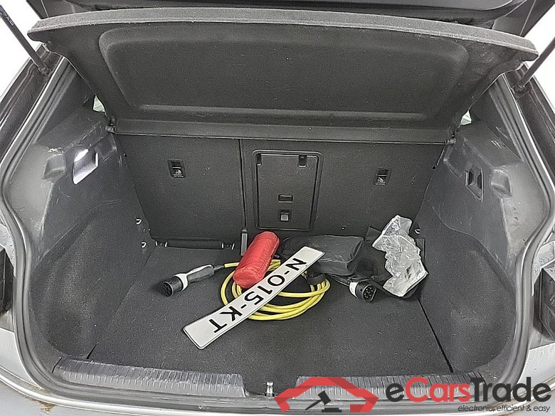 VOLKSWAGEN ID.3 58kWh 150kW Business auto 5D #5