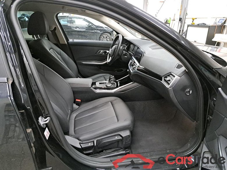 BMW - BMW 3 BERLINE 318dA 150PK Advantage With PDC Front & Rear #3