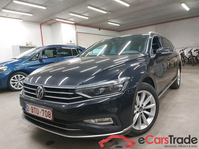 VOLKSWAGEN - VW  PASSAT VARIANT TDI SCR 150PK DSG7 Elegance Business With Nappa Leather & Adventure Pack #1