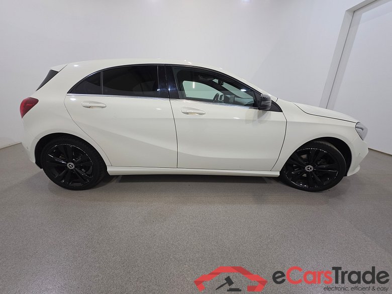 Mercedes A 180 Aut. LED-Xenon Navi Sport-Leather Klima PDC ... #5