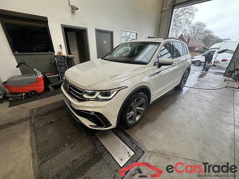 VOLKSWAGEN Tiguan Tiguan 2.0 TDi SCR 4Motion Life DSG #1