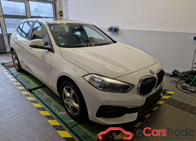 BMW 1 Limousine (F40)(2019->) DE - LimS5 118d EU6d, (EURO 6d), 2020 - 2021 #6