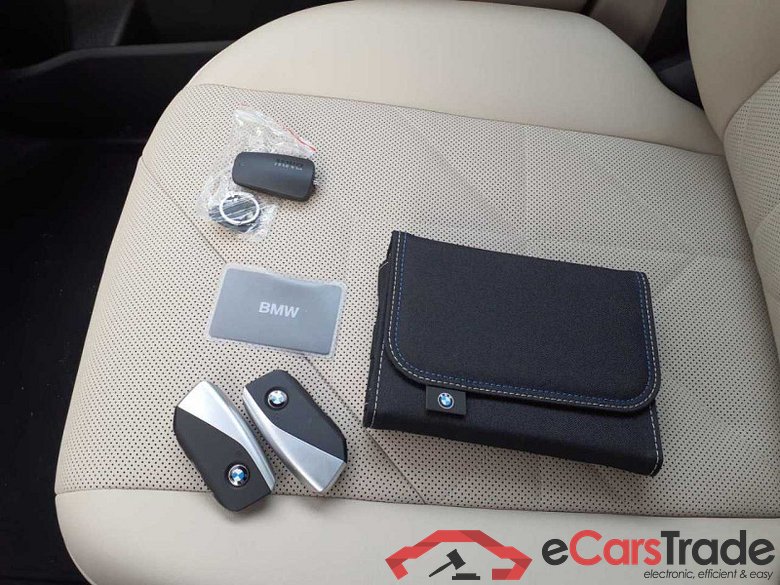 BMW iX (I20)(07.2021->) DE - SUV5 xDrive40, xDrive40 Sport, 2021 - 2024 #4