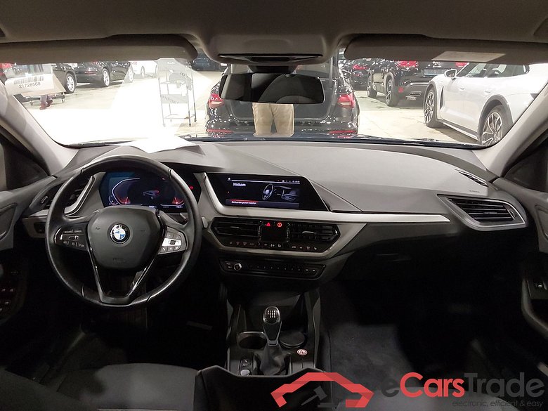 BMW 1 SERIES HATCH 1.5 116I (80KW) #6