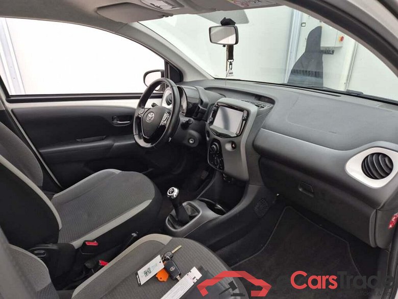 TOYOTA Aygo 1.0 VVT-i x-play #3