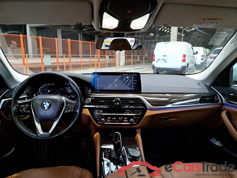 BMW SERIE 5 / 2020 / 4P / BERLINA 520D XDRIVE LUXURY AUTO MH48V #3