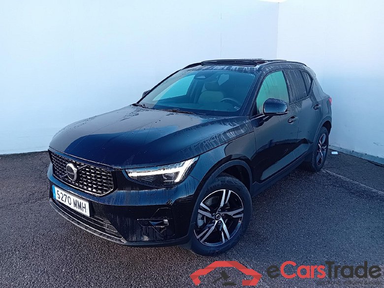 VOLVO XC40 / 2021 / 5P / todoterreno 2.0 B3 G Plus Dark Auto #1