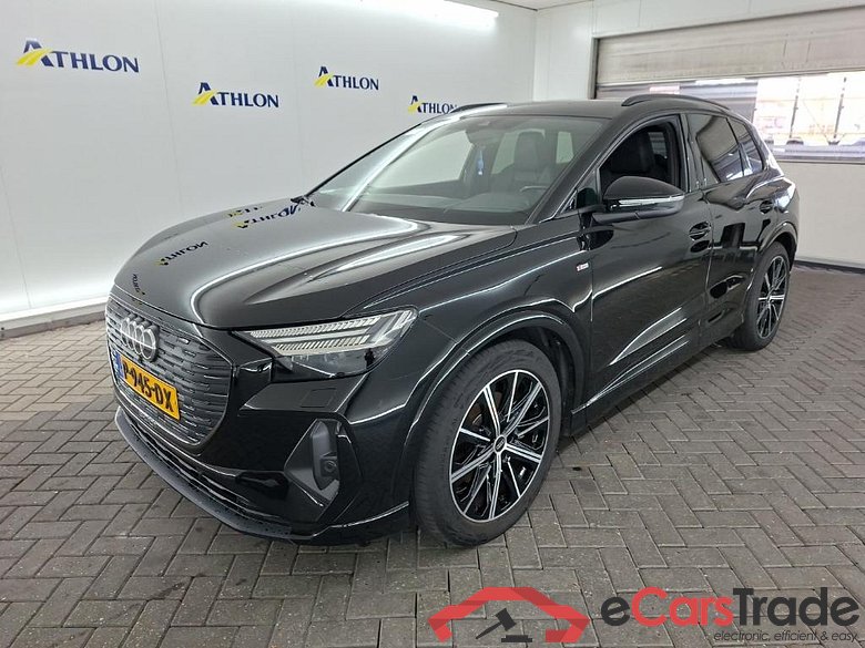 AUDI Q4 e-tron 35 e-tron Launch edition S Competition 5D 12 Uitl. #1