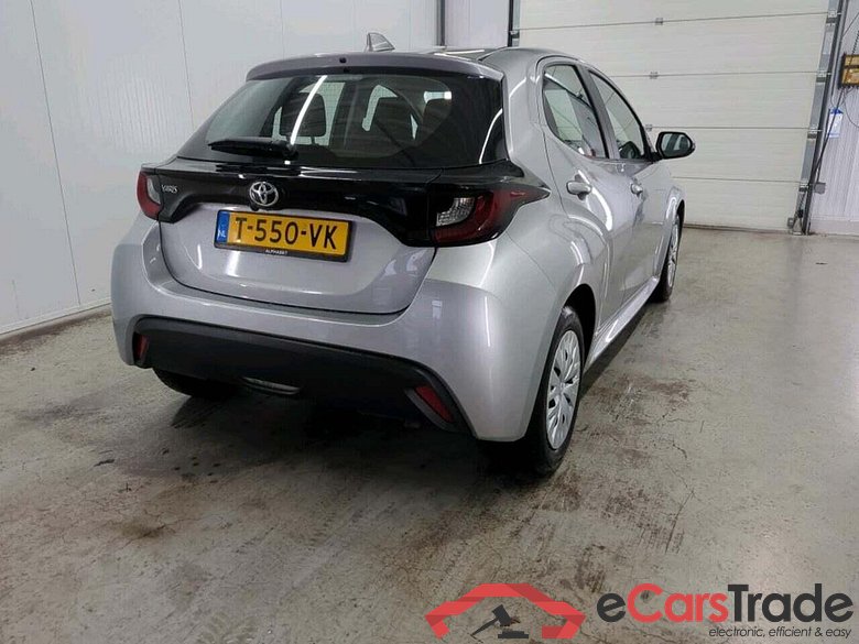 TOYOTA Yaris 1.5 VVT-i Active #2