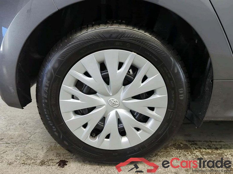 TOYOTA Yaris 1.5 VVT-i Active #5