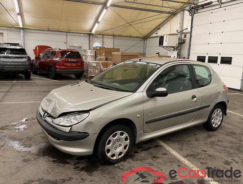 PEUGEOT 206 Phase 2 1.1i X-Design