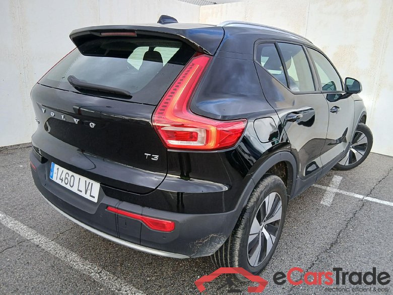 VOLVO XC40 / 2017 / 5P / todoterreno 1.5 T3 Momentum Pro #2