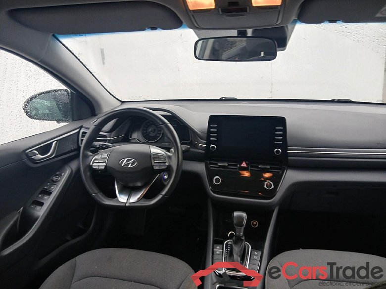 HYUNDAI IONIQ / 2019 / 5P / berlina con portón 1.6 GDI HEV Klass LE DCT #3