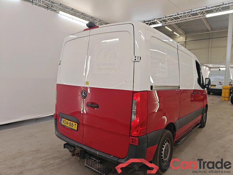 Mercedes-Benz Sprinter 214CDI L1H1 FWD 3.0t Functional 6 4d #2