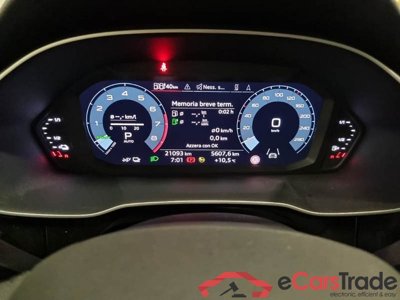 AUDI Q3 SPORTBACK / 2019 / 5P / SUV 45 TFSI E S TRONIC BUSINESS PLUS #4