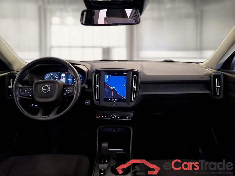 VOLVO XC40 / 2021 / 5P / SUV T4 RECHARGE PLUG-IN AUTO ESSENTIAL #3