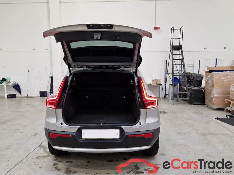 VOLVO XC40 / 2021 / 5P / SUV T4 RECHARGE PLUG-IN AUTO CORE #5