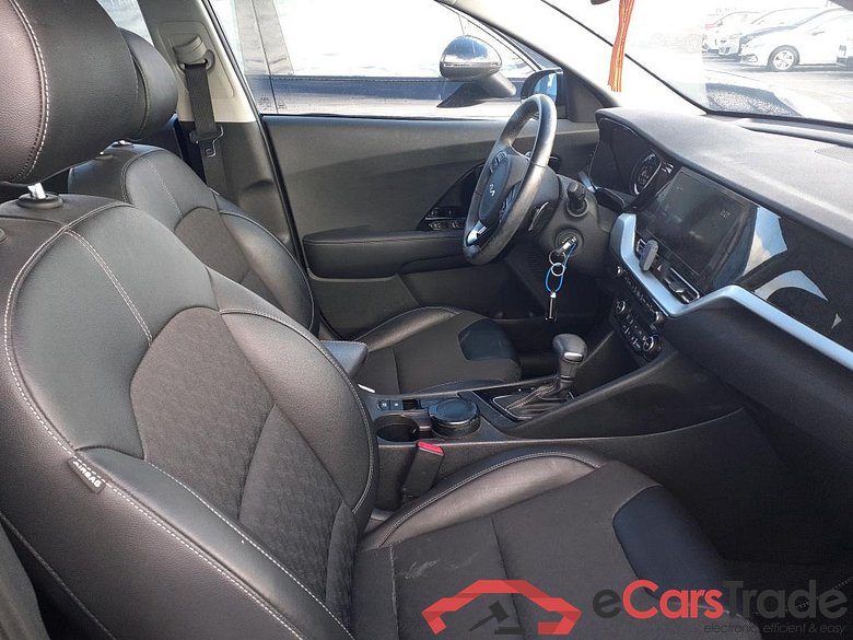 KIA Niro / 2019 / 5P / crossover 1.6 GDi PHEV 104kW (141CV) Drive #6