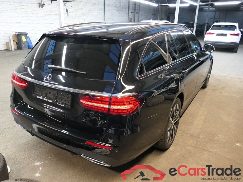 E -Klasse T-Modell E 300 de 4Matic (213.211)AMG 2.0 AMG Line 225KW AT9 E6d #2