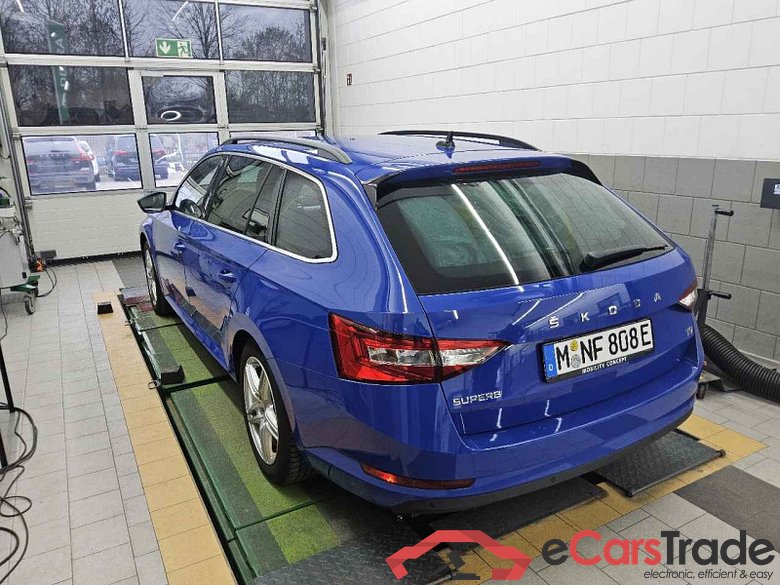 Skoda Superb Combi (3V5)(06.2015->) DE - Kb5 1.4 TSI Hybrid EU6d, Ambition iV (EURO 6d), (Facelift) 2019 - 2022 #4
