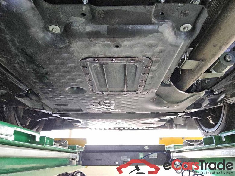 Mercedes-Benz E T-Modell (BM 213)(06.2016->) DE - Kb5 E 300 de EU6d, T de AMG Line 4Matic (EURO 6d), (Facelift) 2020 - 2023 #5