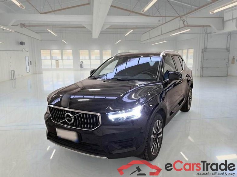 VOLVO XC40 / 2017 / 5P / SUV T5 PLUG-IN HYBRID AUTO RECHARGE INSCR.