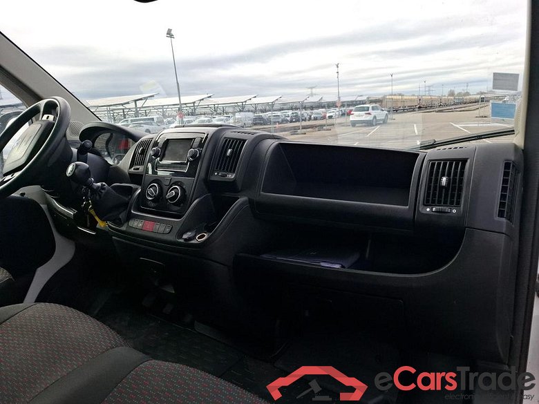 PEUGEOT Boxer / 2014 / 4P / Fourgon tôlé BlueHDi 120 S&S ASPHALT 333 L1H2 #5