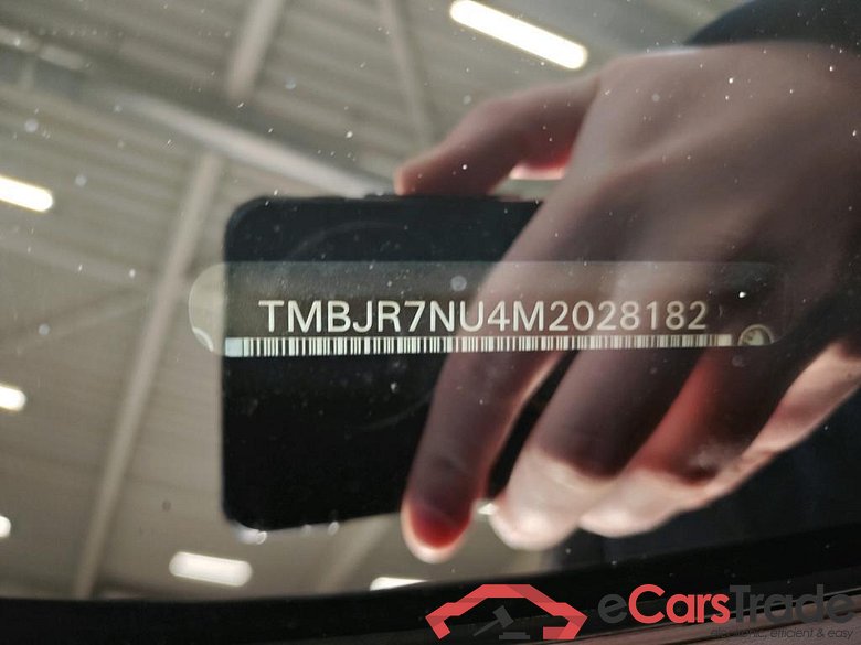 SKODA Karoq 110 kW #3