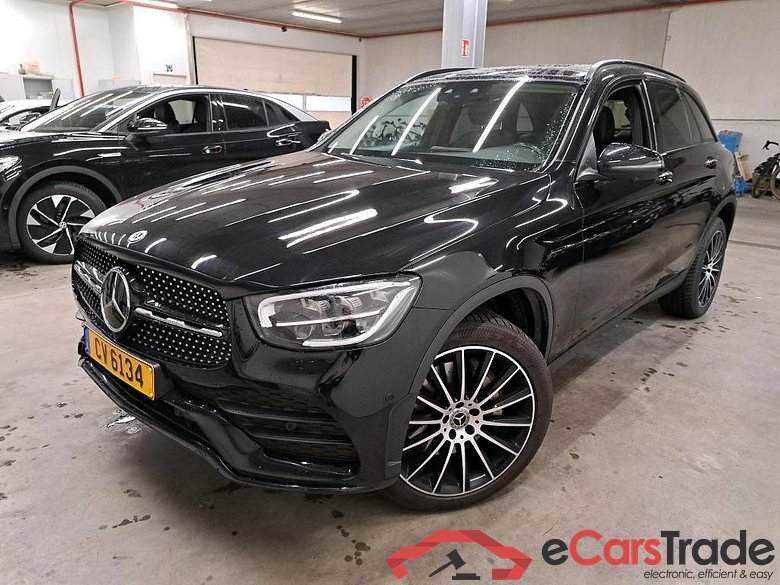 MERCEDES - MER GLC 300 de 306PK 4MATIC DCT Business Solution AMG & Plus Pack & Driver Assistance Plus & Multibeam LED & Burmester Sound  * HYBRID * #1
