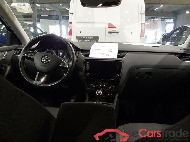 SKODA Octavia 1.0 TSI Ambition #6