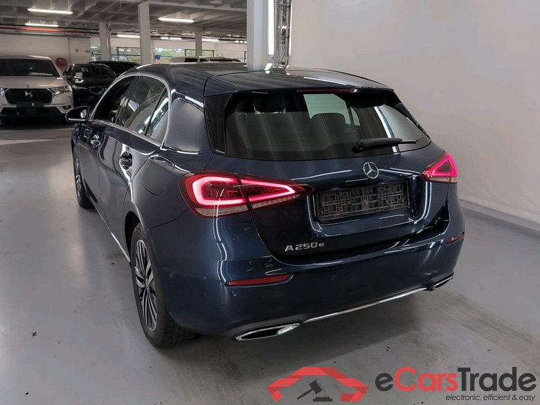 MERCEDES-BENZ CLASS A (W177) A 250 e PHEV Business Solution #3