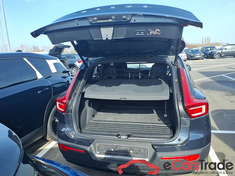 VOLVO XC40 1.5 T2 R-DESIGN #3