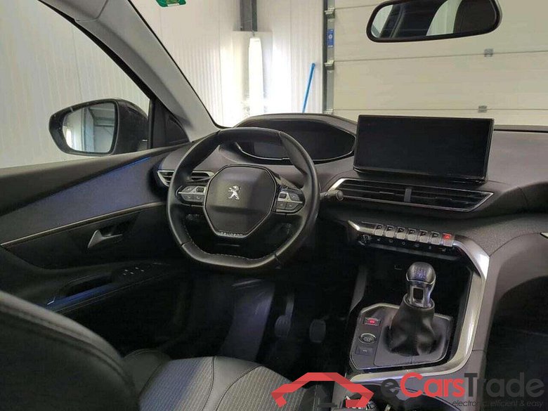 PEUGEOT 5008 1.2 PT Allure P.Bns #3