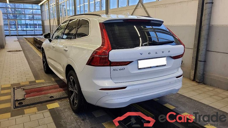 Volvo XC60 (03.2017->) DE - SUV5 B4 (Diesel) AWD EU6d, Momentum Pro Mild-Hybrid (EURO 6d), (Facelift) 2 #4