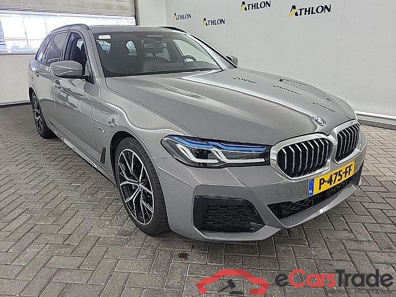 BMW 5-serie Touring 530e Business Edition Plus 5D 215kW #2