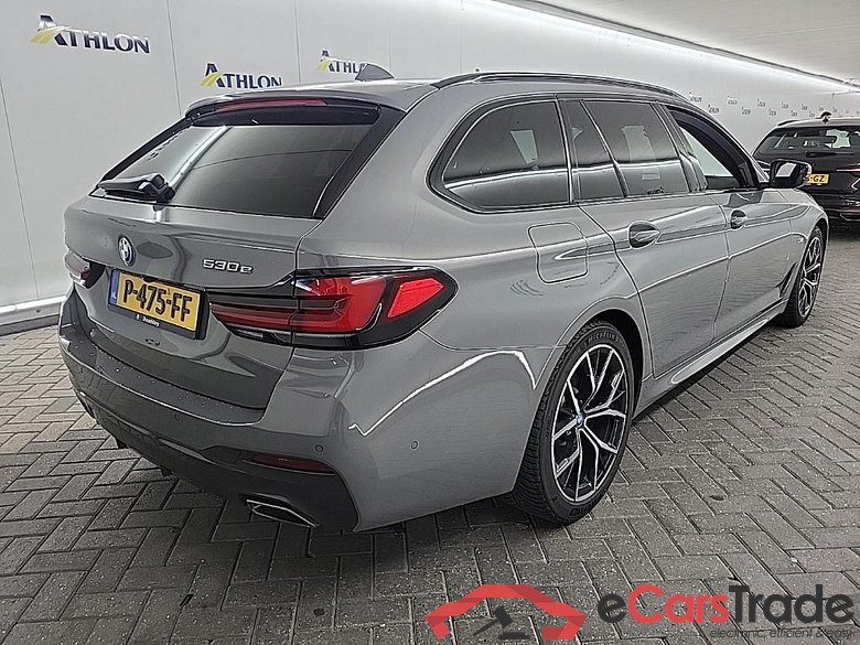 BMW 5-serie Touring 530e Business Edition Plus 5D 215kW #3