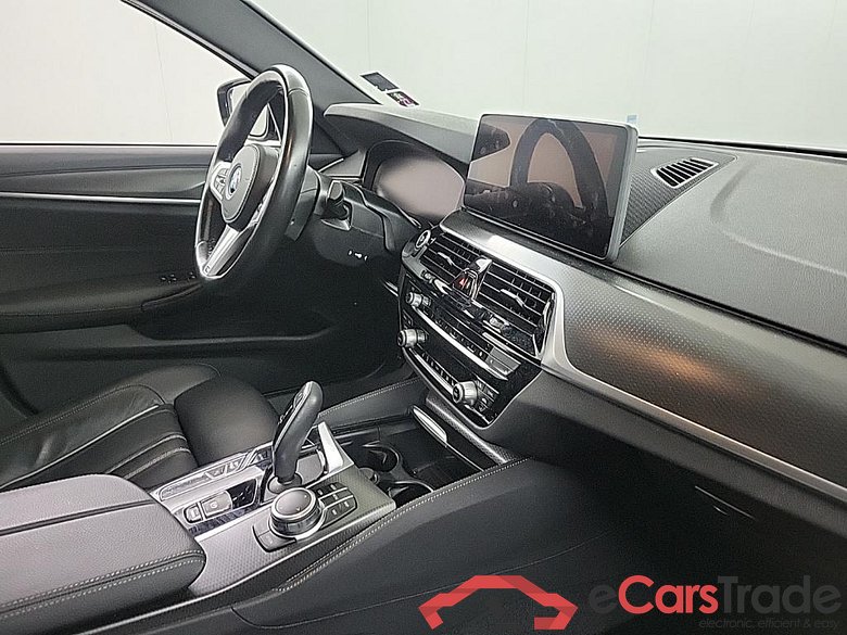 BMW 5-serie Touring 530e Business Edition Plus 5D 215kW #6