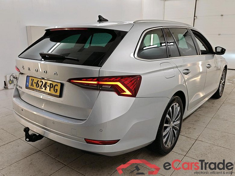 Škoda Octavia Combi 1.0 TSI Greentech Business Edition Plus 5d #2