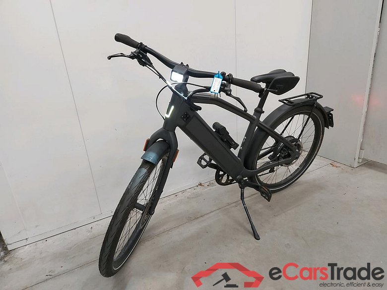 - STR ST1 - 814Wh - 18 Inch -  DARK GREY - 2022 #1