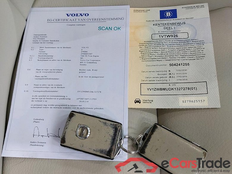 VOLVO - VOL V60 T8 PHEV 392PK 4x4 Geartronic Inscription Pack Xenium With Electric Driver Seat & IntelliSafe Pro & Light & Winter & Versatility & Park Assist & Pilot & Camera   * HYBRID * #4