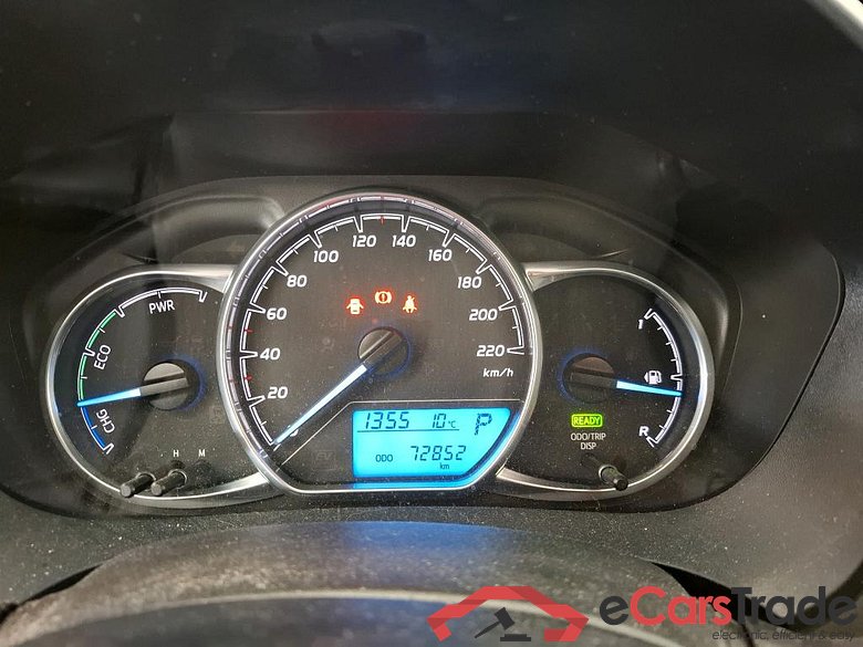 TOYOTA Yaris Hybride / 2017 / 5P / Berline 1.5 VVT-I HYBRID France Business #6