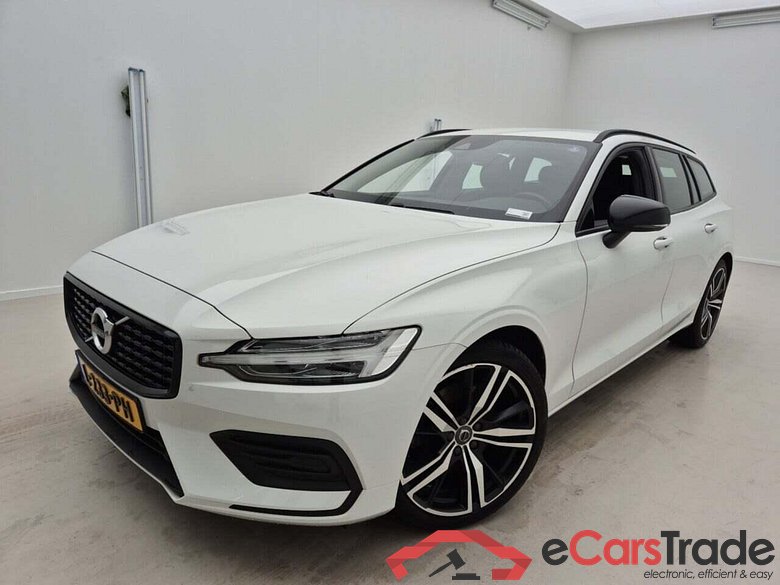 VOLVO V60 2.0 B3 Mom. Adv. #1