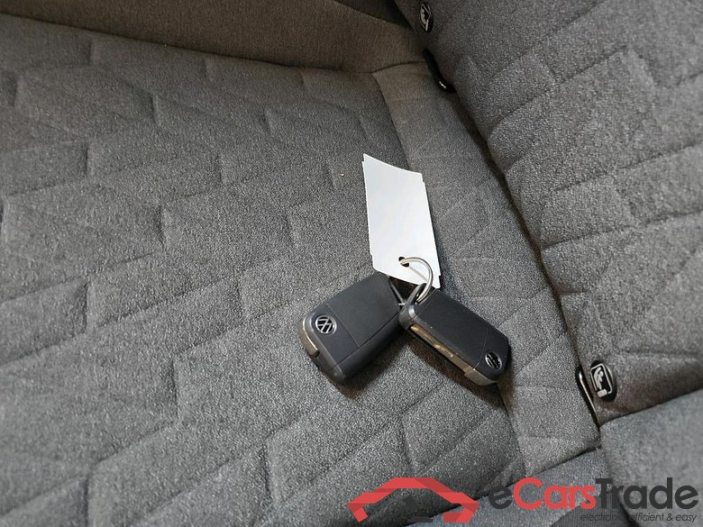 VOLKSWAGEN T-Cross 85 kW #5