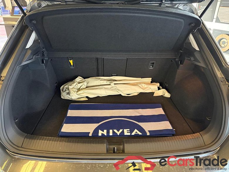 VOLKSWAGEN T-Roc Life Business 1.5 TSI DSG #5