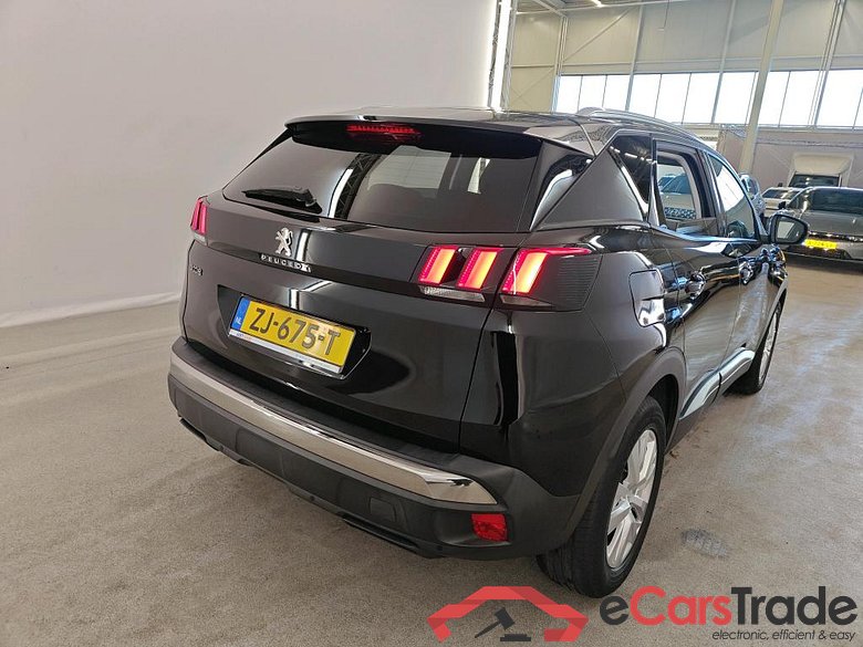 Peugeot 3008 Active PureTech 130 S&S 5d #2