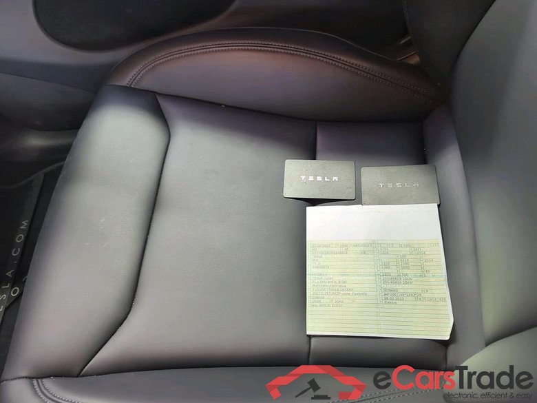 TESLA Model Y Long Range Dual Motor AWD 5d 378kW #3