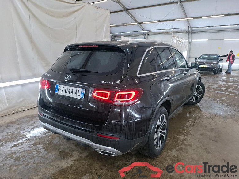 MERCEDES-BENZ GLC / 2019 / 5P / SUV GLC 300 e Business Line 4Matic #3