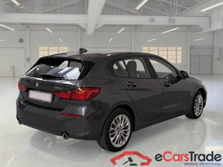 BMW SERIE 1 / 2019 / 5P / BERLINA 118D BUSINESS ADVANTAGE #2