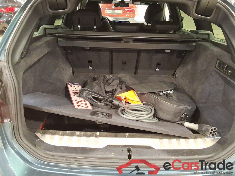 BMW 3 SERIES TOURING 2.0 330E (215KW) TOURING #3